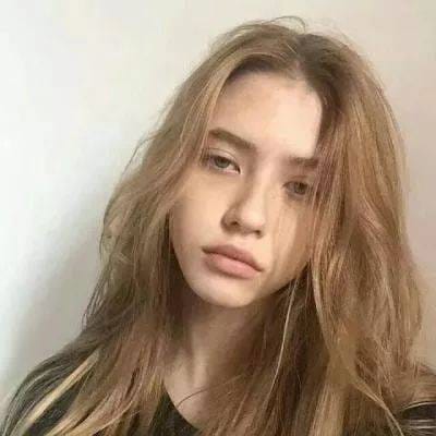 Dewi Kartika avatar